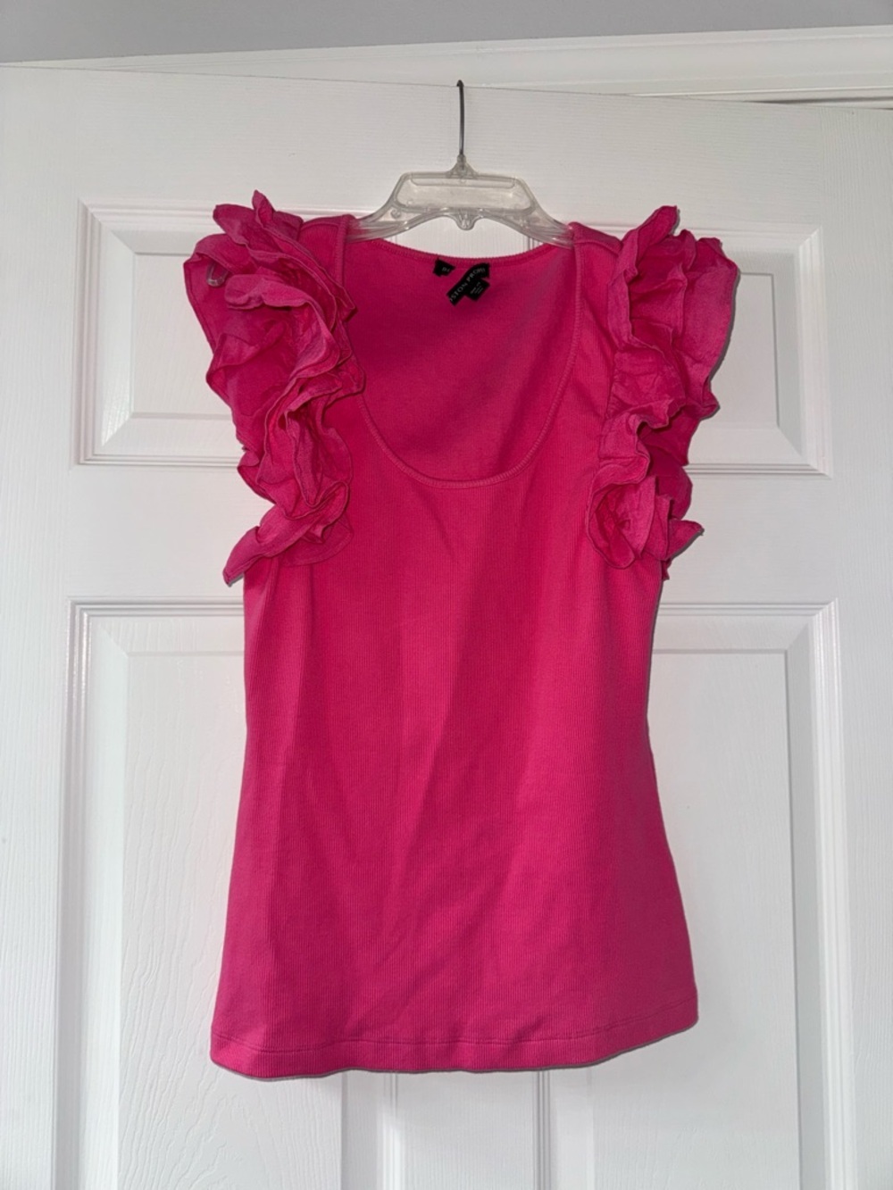 Boston Proper Dark Pink Linen Ruffle Ribbed Top!